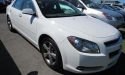 Step into the 2011 Chevrolet Malibu! Feature-packed and decked out! Chevrolet prioritized practicality, efficiency, and style by including: delay-off headlights, a trip computer, and remote keyless entry. Smooth gearshifts are achieved thanks to the 2.4