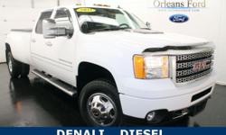 ***#1 DENALI DIESEL***, ***5TH WHEEL HITCH***, ***HEATED SEATS***, ***LEATHER***, ***MOONROOF***, ***NAVIGATION***, ***PRISTINE !! ***, And ***TONNEAU COVER***. The never-smoked-in smell of this 2011 GMC Sierra 3500HD lets you know it's the fresh and