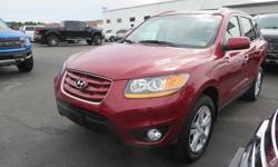 You?ll enjoy the open roads and city streets in this 2011 Hyundai Santa Fe. This Santa Fe has 33133 miles and it has plenty more to go with you behind the wheel. Its sensibility is matched by a spread of extra features which include: roof rackheated