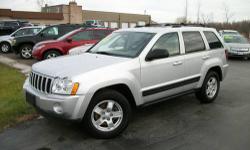 ***4X4***, ***CLEAN CAR FAX***, ***FINANCE HERE***, ***LEATHER***, ***NON SMOKER***, ***ONE OWNER***, and ***TRADE HERE***. Call and ask for details! This great 2011 Jeep Grand Cherokee is the one-owner SUV you have been hunting for. It gives you all the