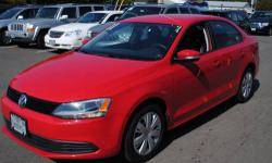 2.5L I5 DOHC. All the right ingredients! Only one owner! If you want an amazing deal on an amazing car that will not break your pocket book, then take a look at this fuel-efficient 2011 Volkswagen Jetta. It not only has plenty of zip, but also still