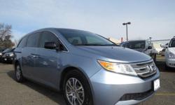 Come see this 2012 Honda Odyssey EX. It has an Automatic transmission and a Gas V6 3.5L/212 engine. This Odyssey comes equipped with these options: Heated pwr mirrors, Front/2nd/3rd row side curtain airbags w/rollover sensor, (4) cargo area bag hooks,