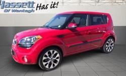 Come see this 2012 Kia Soul . It has a transmission and a Gas I4 2.0L/121 engine. This Soul comes equipped with these options: McPherson strut front suspension -inc: coil springs, gas shock absorbers, stabilizer bar, Manual air conditioning, Electronic