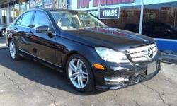 1 owner, clean carfax** NAVIGATION, 4MATIC** Yonkers Auto Mall is the premier destination for all pre-owned makes and models. With the best prices & service on quality pre-owned cars and over 50 years of service to the community, Yonkers Auto Mall is the