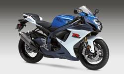 2012 SUZUKI GSX-R 750
MSRP: $12,199
CLEARANCE PRICE: $10,799
AVAILABLE IN BLUE/WHITE AND YELLOW/BLACK
When you ride a GSX-R750 you have the privilege of riding a legend. It's championship-winning sport bike that not only ushered in the era of race bike