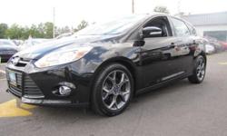 ""FORD CERTIFIED"", 2013' FORD FOCUS SE. 4D Hatchback, 2.0L I4 DGI Ti-VCT PZEV, 6-Speed Automatic with Powershift, Front Wheel Drive, Tuxedo Black, Charcoal Black w/Leather-Trimmed Sport Front Bucket Seats with 6-Way Power Driver Seat, ""POWER MOONROOF"",