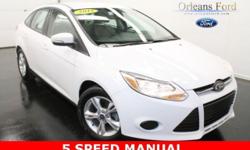 ***5 SPEED MANUAL***, ***CLEAN CAR FAX***, ***ONE OWNER***, ***SE PACKAGE***, ***SYNC***, ***WE FINANCE***, and Alloy wheels. 5 speed! Flex Fuel! Come take a look at the deal we have on this gorgeous-looking and fun 2013 Ford Focus. Handling