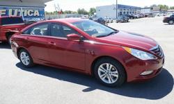 To learn more about the vehicle, please follow this link:
http://used-auto-4-sale.com/108681083.html
Step into the 2013 Hyundai Sonata! It just arrived on our lot this past week! With just over 30,000 miles on the odometer, this 4 door sedan prioritizes