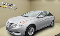 Why compromise between fun and function when you can have it all in this 2013 Hyundai Sonata? This Sonata has 37443 miles. Don't risk the regrets. Test drive it today!
Our Location is: Chevrolet 112 - 2096 Route 112, Medford, NY, 11763
Disclaimer: All