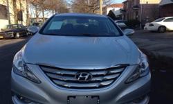 Step into the 2013 Hyundai Sonata! The safety you need and the features you want at a great price! With fewer than 3,000 miles on the odometer, this 4 door sedan prioritizes comfort, safety and convenience. Hyundai prioritized fit and finish as evidenced