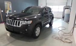 4X4 ** electronic stability control ** REMOTE START ** illuminated cupholders ** PREMIUM INSULATION GROUP ** enhanced accident response system ** REAR SPOILER ** roof rack ** ELECTRO-HYDRAULIC POWER STEERING ** laredo e group ** FLEX FUEL VEHICLE ** am/fm
