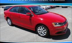To learn more about the vehicle, please follow this link:
http://used-auto-4-sale.com/108681256.html
Certified Pre owned low miles one owner clean car fax....
Our Location is: Steet-Ponte Ford Lincoln - 5074 Commercial Drive, Yorkville, NY, 13495