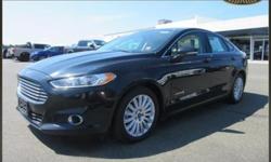 To learn more about the vehicle, please follow this link:
http://used-auto-4-sale.com/78652426.html
You'll start looking for excuses to drive once you get behind the wheel of this 2014 Ford Fusion! This Ford Fusion has been driven with care for 35104