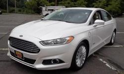 To learn more about the vehicle, please follow this link:
http://used-auto-4-sale.com/108598060.html
*Equipment Group 700A**White Platinum Metallic Tri-Coat**Power Moonroof w/Universal Garage Door Opener**Navigation System**17" Aluminum Wheels**Fog