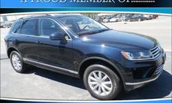 To learn more about the vehicle, please follow this link:
http://used-auto-4-sale.com/108681237.html
Save thousands off sticker with VW reps car clean car fax non smoker available to test drive today....
Our Location is: Steet-Ponte Ford Lincoln - 5074