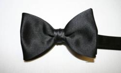 Men's nd Women's Bow Ties Banded or Clip on 2.1/2" inches wide made of Polysatin fabric(50) Colors, the banded style adjusts to neck sizes from 12.1/2 " up to 21.1/2" inches size. the perfect Bow Tie for weddings, Proms, birthdays and any special