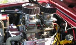 I am posting this ad for my friend. He is selling Holley Pro Dominater Tunnel Ram intake
2 Holley 80457-3 600 CFM carbs that includes the throttle linkage
2 air cleaners, chrome caps and 2 air filter risers
It will fit 1955-1986 small bloch Chevy. will