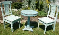 Blue 3 Piece Garden Table And Chairs
Rustic Wood Distressed Design
Can be painted...but can also leave it this antique look
Table meassures...28"(H) X 24"(L)
Chairs Measure...41"(H) X 18"(W) X 18"(D)
Good Condition
*************PICK UP ONLY*************