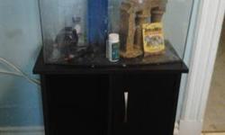 30 gallon saltwater tank for sale for $300 (includes stand and light)
used,but in very good condition. there's no cracks or leaks. Can also include few rocks and some decorations.
Local pick up only in the Catskill.