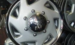 These wheelcovers will fit all 16' ford vans 250-350 models.
WWW.HUBCAPNWHEEL.net