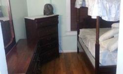 newly renovated room for rent in a brownstone located in bay ridge. beautiful tree lined historic street. private room . 1 1/2 bathrooms access to backyard. you will be sharing the apt with a 48yo male. first month rent and 1 month security. Listing ID