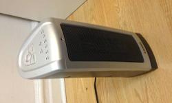 Bought this heater last November and have to sell it since I'm leaving NYC. Maintained well and work perfectly.
$15 in cash. Email me or text me at (781)689-0824. Also selling one humidifier, foldable wardrobe and some other furnitures at good price.