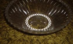 ANTIQUE CUT GLASS HIGH PROFILE FRUIT BOWL
CONDITION: VERY GOOD
SIZE :OVERALL 7? X 8 Â¾?
TOP WELL OPENING 8?
BASE 5 1/8?
SHIPPING WEIGHT: 10 LBS