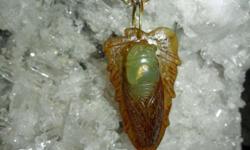 Archaize Chinese fine old jade hand-carved Cicada Bug on leaf. The colors are Dark and Light Green. Origin: China Jade is a symbol of purity and serenity. The Cicada bug comes around every 17 Years. Much prized it signifies wisdom that is gathered in