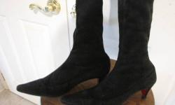 Authentic Christian Louboutin Black Heels Suede Long Boots
Body is in Great condition. Heels need repair (see pictures).
RETAIL for over $1,400.00!
Color: Black
Material: Suede
Size: 37 Italy (EUR) - US 6.5
Measurements:
Heels: 2"
$300.00 OBO
Please,