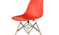 DWR Authentic Herman Miller Eames Molded Plastic Shell Chair
Only used once for studio photo shooting.
Condition is like-new, still packed in its original box. (open box condition, no signs of use)
It comes with certificate of authenticity
Cash Only