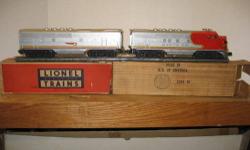 USA SHIPS FREE!
For sale is a lot of (2) matching HO Scale EMD F9 DIESEL LOCOMOTIVES from BACHMANN.
They were sold to me as barely used, but in excellent, like new, condition. I never used them (just bench tested to sell).
You will receive:
* Two