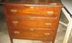 BEDROOM DRESSER WITH DRAWERS NEEDS A DRAWER HANDLE AND ALSO WOOD PUTTY. HOLDS LOTS OF CLOTHES ASKING 25.00
CALL 845-522-7651 OR 845-591-0885
41 1/2 inches long, 18 inches deep, 30 inches high