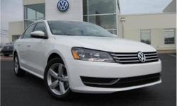 Jetta Lease Deals Specials, Lease 2015 VW Jetta S For $199.00 Per Month, 36 Months Term, 10,000 Miles Per Year, $0 Zero Down.
?Automatic Transmission
?15" Wheels
?Cloth Interior
?Ipod Aux
?Anti-lock brakes
?Front, Side & Curtain airbags
?Free scheduled