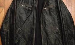 LIKE NEW WOMENS LEATHER JACKET.
ONLY WORN A FEW TIMES
SIZE MEDIUM
BEAUTIFUL JACKET.....
ALSO-WOMENS BLACK LEATHER HARLEY DAVIDSON BOOTS
SIZE 7
BOOTS ARE GENTLY WORN
