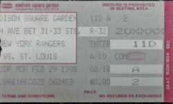 BRIAN LEETCH NY RANGERS 1ST NHL GAME ROOKIE DEBUT TICKET STUB 2/29/88 vs ST LOUIS RARE: NM
BRIAN LEETCH NY Rangers 1st NHL GAME ROOKIE DEBUT TICKET STUB v St. Louis Blues at Madison Square Garden February 29, 1988.
Also known as Marcel Dionne Night.
Brian