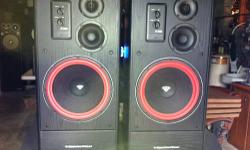 Model E-312 12" woofers, excellent condition.
CERWIN VEGA ! nuff said
Made in USA
Also have a pair listed in electronics