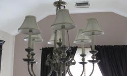 TRADITIONAL CHANDELIER
PEWTER FINISH (6 CREAM COLOR LAMP SHADES)
DIMENSIONS
FIXTURE: 30" HEIGHT
22" WIDTH
CHAIN: 26" LENGTH
PERFECT CONDITION
WE ARE CHANGING DECOR: SO THIS IS FOR SALE!!!!!!!!!!!!!!