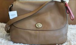 New - never used - original tag
British Tan Leather
Size: 11 1/2 x 9 1/2 x 3
Original Price $358
Includes Shipping