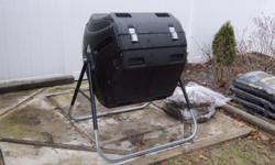 Lifetime compost tumbler comes with DVD & instruction manual , excellent condition please call 631-415-7489 for more info