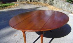 Beautiful Dining Room table with full leaf and four chairs. Table is in excellent condition, just too big for my small apartment.