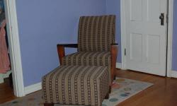 Sleek Contemparary Ethan allen chair & Ottomen. It goes well with any furniture that you have. The color is dark green with black stripe (see picture). It's in a very good condition, no rip on clothes, a bit scraches on the wood arm, but its unnoticable,