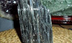 Exceptional Huge Black Tourmaline Crystal Specimen Rough Healing from Brazil. Black Tourmaline, also known as schorl, is associated with the root or base chakra, and is excellent for grounding excess energy. It is a well known as a purifying stone that