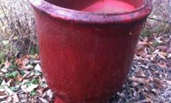 Stained flower pot. No cracks or chips. Stained brown and red
This ad was posted with the eBay Classifieds mobile app.