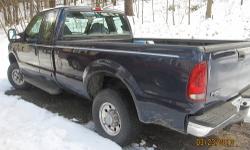 2001 FORD F250 XLT SUPERDUTY LONG BED (4WD)
78,500 + ORIGINAL MILES , 2ND OWNER MAINTAINED, VERY GOOD CONDITION & RUNS EXCELLENT. NORMAL WEAR SOME PAINT SPILLAGE INSIDE INTERIOR FROM PRIOR OWNER & SCRATCHES ON ROOF. %90 ON TIRES. LOADED W PW (do not