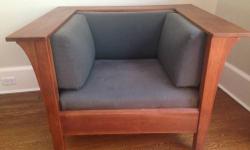 Genuine Stickley Prairie Chair in Cherry 91-416
Manufacturer:
Stickley; mid-1990's
Not a reproduction or made by another manufacturer in the "Stickley Style".
Dimensions:
H29" x W42-1/2" x D371/2"
Wood Species:
Cherry
Wood Condition:
The wood is