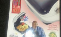 BRAND NEW - Never used in OEM box
Knock out the fat with the George Foreman Mean Fat Reducing Grilling Machine Enjoy great tasting, healthier burgers, chicken, fish, vegetables and even steak all grilled inside your home in minutes. Embedded heating