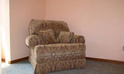 Barely used Pink furry bedroom chair for sale. I will accept best offer, contact me for details.
