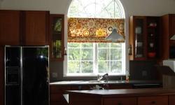 Wondrous Window Designs serving the Hampton?s, Manhattan and all of Long Island. Eliminate the middleman work directly with the designer/fabricator from inspiration to installation. Any window or home treatments, Blinds, Black out shades, fabric Roman