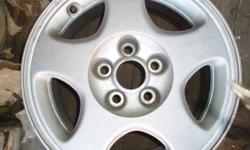 1 used alloy wheel.
WWW.HUBCAPNWHEEL.NET