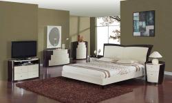TOLL FREE 1-877-336-1144
WWW.ALLFURNITUREUSA.COM
This contemporary bedroom set consisting of a queen size bed, 2 night stands, a dresser and a mirror in two toned finish readily gives an impression of sophistication and good taste.
Features:
walnut/black